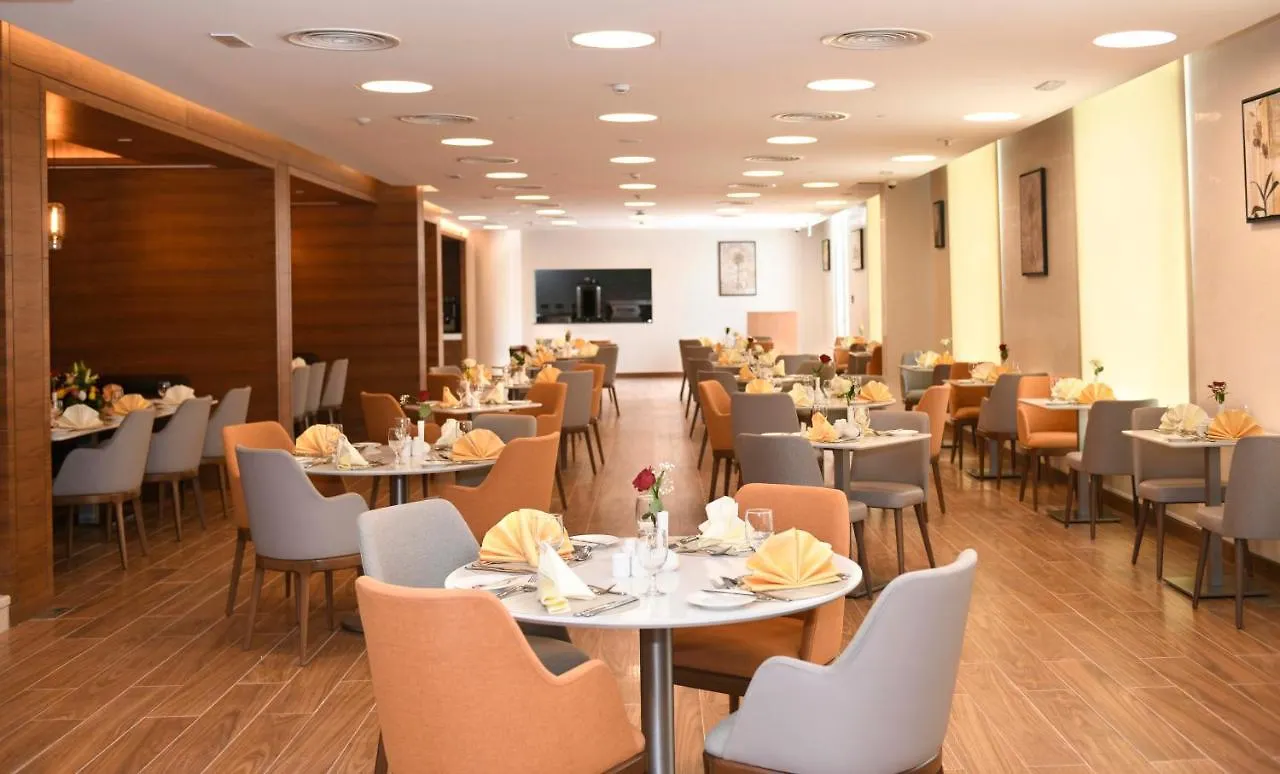 Golden Tulip الرياض