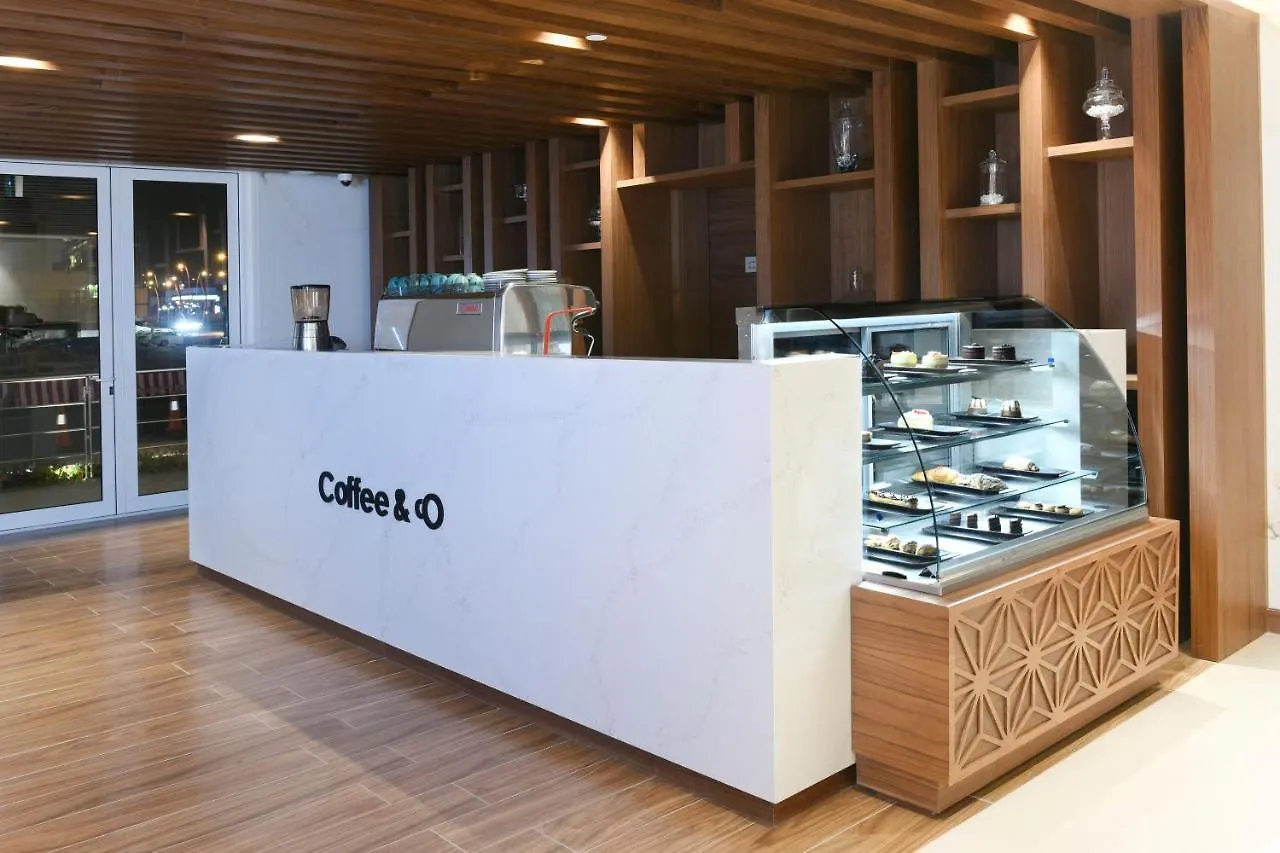 فندق Golden Tulip الرياض