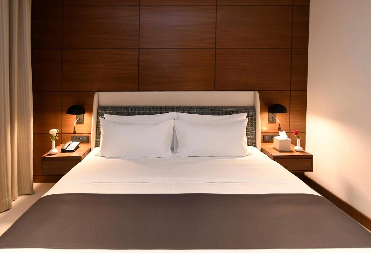 Golden Tulip الرياض 4*,  المملكة العربية السعودية